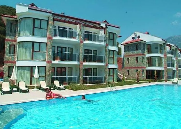 Golden Life Heights Deluxe - Adult Only 3* אולודניץ