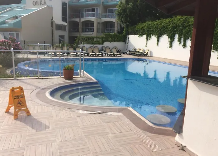 Golden Life Heights Deluxe - Adult Only מלון 3*