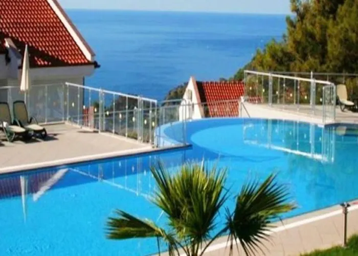Golden Life Heights Deluxe - Adult Only מלון