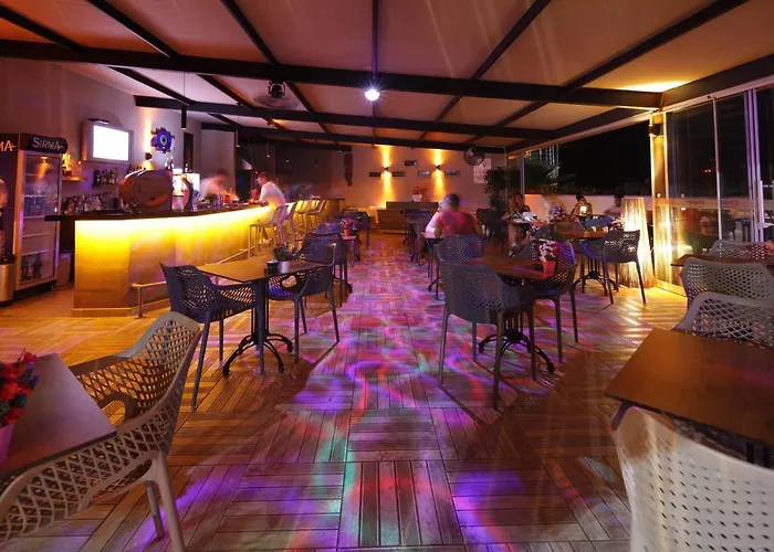 Golden Life Heights Deluxe - Adult Only 3* אולודניץ