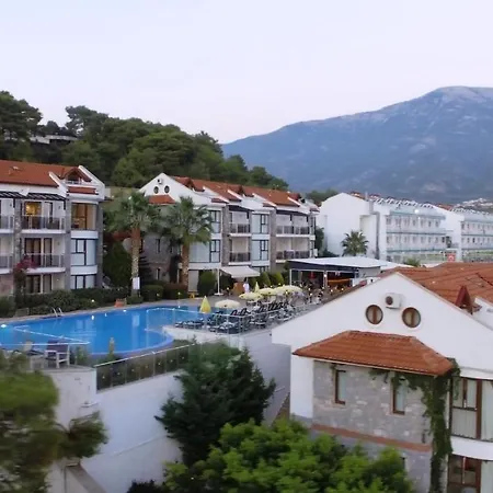 Golden Life Heights Deluxe - Adult Only Ολουντενίζ