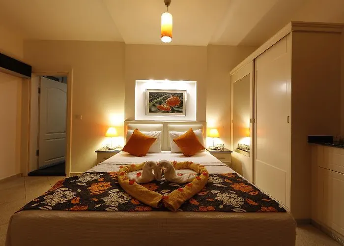 Golden Life Heights Deluxe - Adult Only 3*
