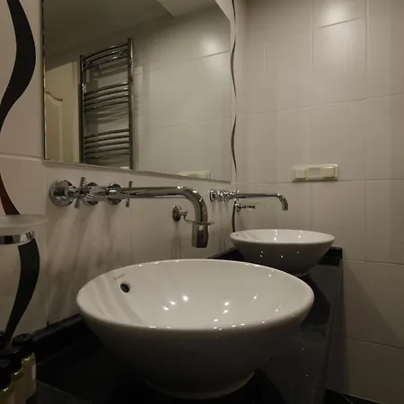 Golden Life Heights Deluxe - Adult Only Otel
